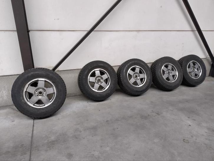 KIT JEEP WRANGLER 5 ORIGINELE VELGEN + BANDEN, Auto-onderdelen, Banden en Velgen, Banden en Velgen, All Season, 17 inch, 255 mm