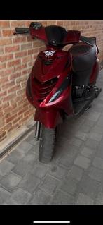 Ik zoek en zip b klasse legaal in orde!!!!, Fietsen en Brommers, Scooters | Piaggio, Ophalen, Zo goed als nieuw, Zip