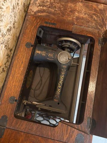 Machine à coudre complète singer beschikbaar voor biedingen