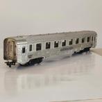 Vintage miniatuur zilveren wagen van de SNCF, verzamelaar (L, Hobby en Vrije tijd, Ophalen of Verzenden, Gebruikt, Wagon