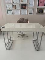 Table de manucure, Enlèvement, Utilisé