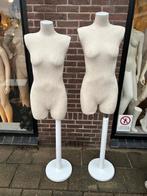 flex linnen paspop met ronde houten standaard / etalagepop, Kleding | Dames, Overige Dameskleding, Ophalen of Verzenden