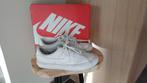 NIKE sneakers / baskets maat 37,5, NIKE, Sportschoenen, Ophalen of Verzenden, Zo goed als nieuw
