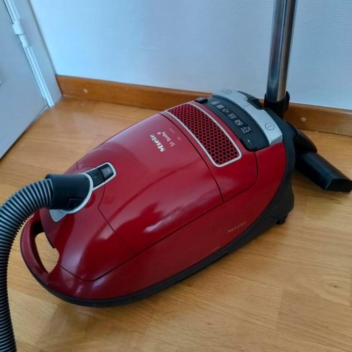 MIELE S8 CAT&DOG  300.......2200, Electroménager, Aspirateurs, Enlèvement ou Envoi