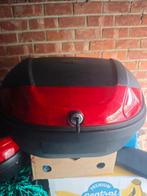 Grand Top case 47L  moto scooter. Avec sa patine.