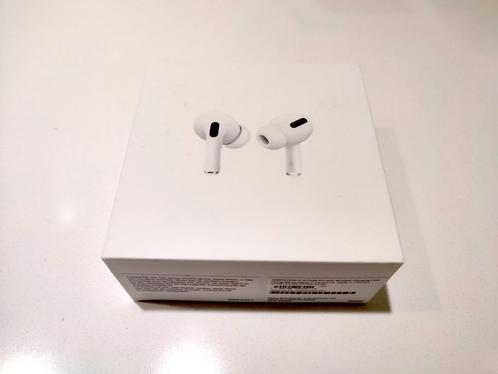 Apple AirPods Pro met Magsafe draadloze oplaadcase (nwstaat), Telecommunicatie, Mobiele telefoons | Oordopjes, Zo goed als nieuw