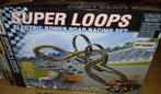 Racebaan elektrisch met 2 loopings en 6 auto's, Kinderen en Baby's, Speelgoed | Racebanen, Met looping, Elektrisch, Ophalen, Overige merken