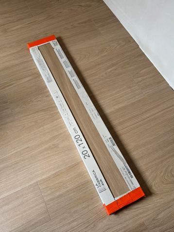 Carrelages « parquet » La Fabbrica Ava Honey Wood Rovere Ret beschikbaar voor biedingen