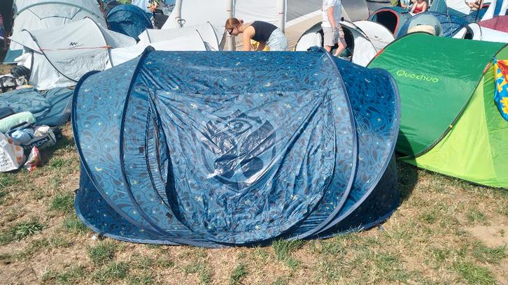 Tent Tomorrowland compleet matras slaapzak 1pers 2025 proper, Caravans en Kamperen, Tenten, tot en met 2, Zo goed als nieuw, Ophalen