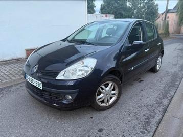 Renault Clio 12i essence 100cv an08 Sport Clim Semi-cuir beschikbaar voor biedingen