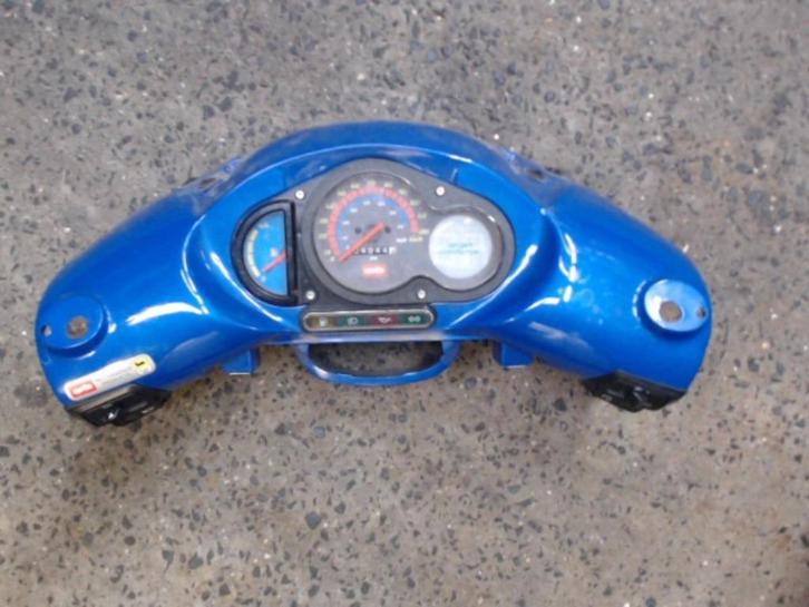 Compteur Aprilia SR50 LP/15079, Fietsen en Brommers, Brommeronderdelen | Scooters, Gebruikt, Aprilia, Ophalen