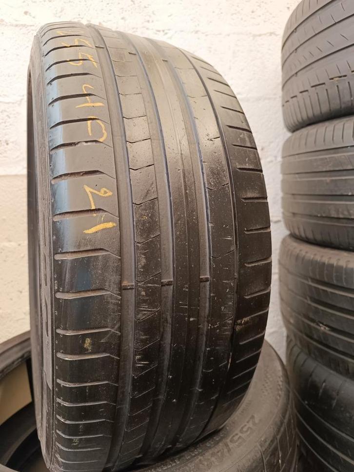 255 40r21 Pirelli avec montage et équilibrage, Autos : Pièces & Accessoires, Commande, Utilisé, Enlèvement