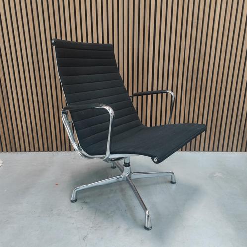 Vitra Eames EA 124 Bureaustoel, Antiek en Kunst, Antiek | Meubels | Stoelen en Sofa's, Ophalen of Verzenden