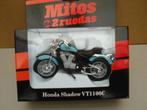 HONDA SHADOW VT 1100 C,OP SCHAAL 1/43., Autres marques, Autres types, Enlèvement ou Envoi, Neuf