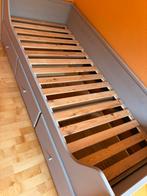 Houten bedframe met lattenbodem en laden, Ophalen, Zo goed als nieuw, Lattenbodem