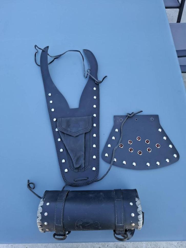 lederen custom stukken motor, Motoren, Accessoires | Koffers en Tassen, Zo goed als nieuw, Ophalen of Verzenden