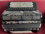 Accordiola Jazzmaster knopaccordeon . 4korig . 2x Cassotto ., Muziek en Instrumenten, Accordeons, Ophalen of Verzenden, Knopaccordeon