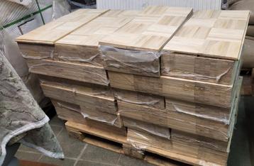 Massief parket +/- 170m² beschikbaar voor biedingen