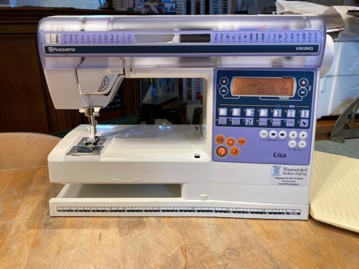Husqvarna Lisa computernaaimachine, Hobby en Vrije tijd, Naaimachines en Toebehoren, Zo goed als nieuw, Naaimachine, Husqvarna