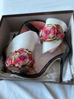 Chaussures femme en bon état 39, Kinderen en Baby's, Kindermode-accessoires, Ophalen of Verzenden, Zo goed als nieuw