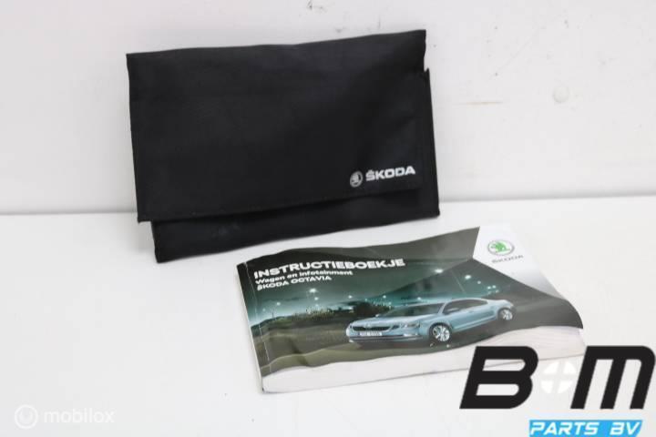 NL instructieboekje Octavia 3 Combi FL Onbekend, Auto-onderdelen, Overige Auto-onderdelen, Gebruikt