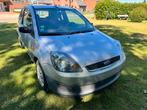 Ford Fiesta 1.3 benzine met airco 158000km, Voorwielaandrijving, Stof, Zwart, 4 cilinders