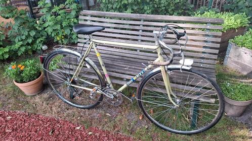 Rijklare vintage racefiets eddy merckx met nieuwe banden 10v, Fietsen en Brommers, Fietsen | Oldtimers, Ophalen
