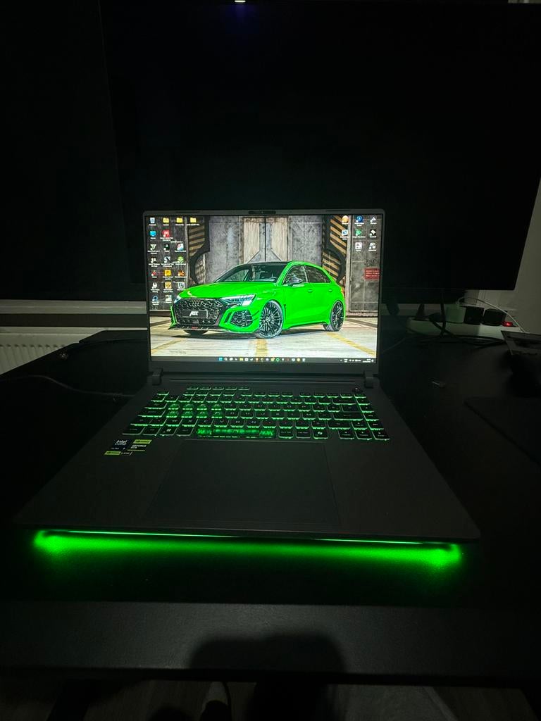 ASUS ROG STRIX G16 RTX 5070TI CPU Intel Core Ultra 9 275HX, 32 GB, 16 pouces, Comme neuf, 4 Ghz ou plus