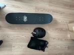 Skateboard + veiligheidstoebehoren, Sport en Fitness, Skateboarden, Ophalen, Zo goed als nieuw, Skateboard