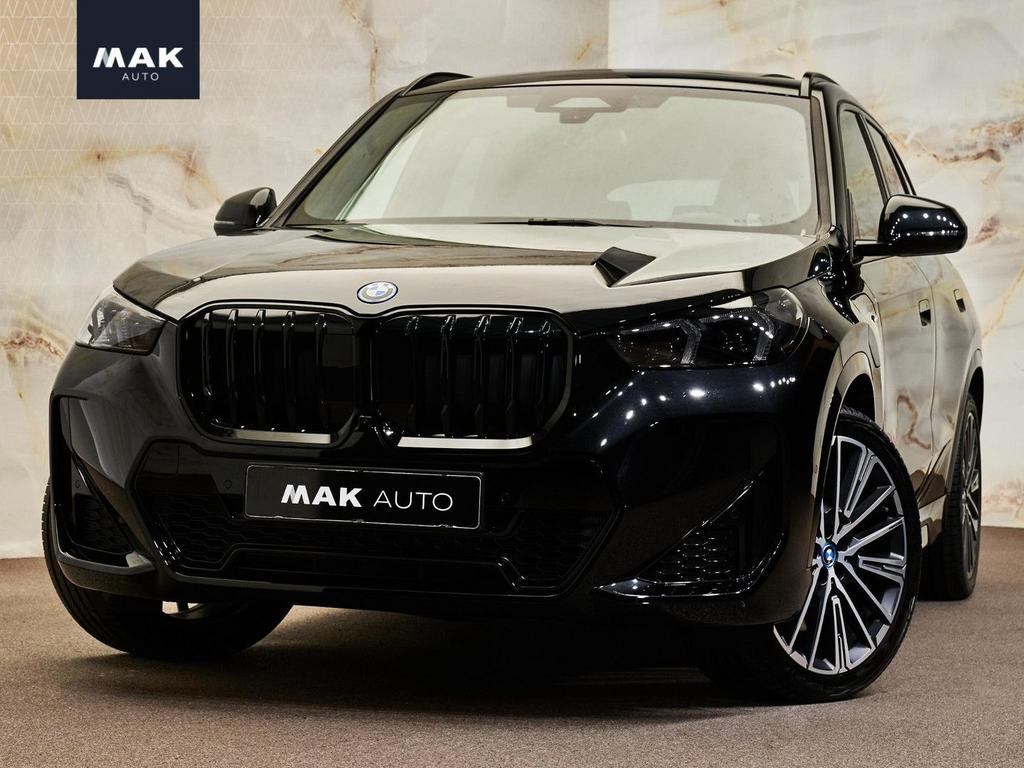 BMW X1 xDrive30e M Sport Pro, M stoelen, pano, tr.haak, H/K,, Autos, BMW, X1, Achat, Entreprise, 16 kWh