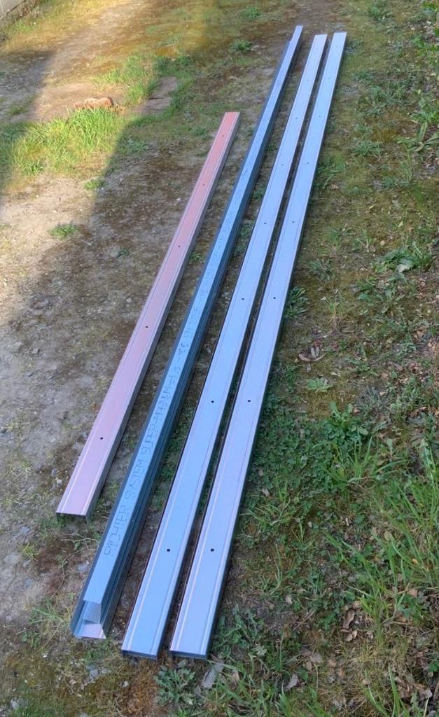 Lot métal stud, Bricolage & Construction, Outillage | Outillage à main, Neuf, Enlèvement