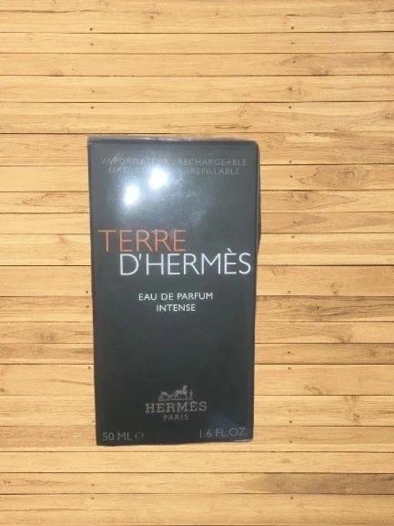 HERMÈS Terre D'hermès eau de parfum intense, Bijoux, Sacs & Beauté, Beauté | Parfums, Enlèvement, Neuf