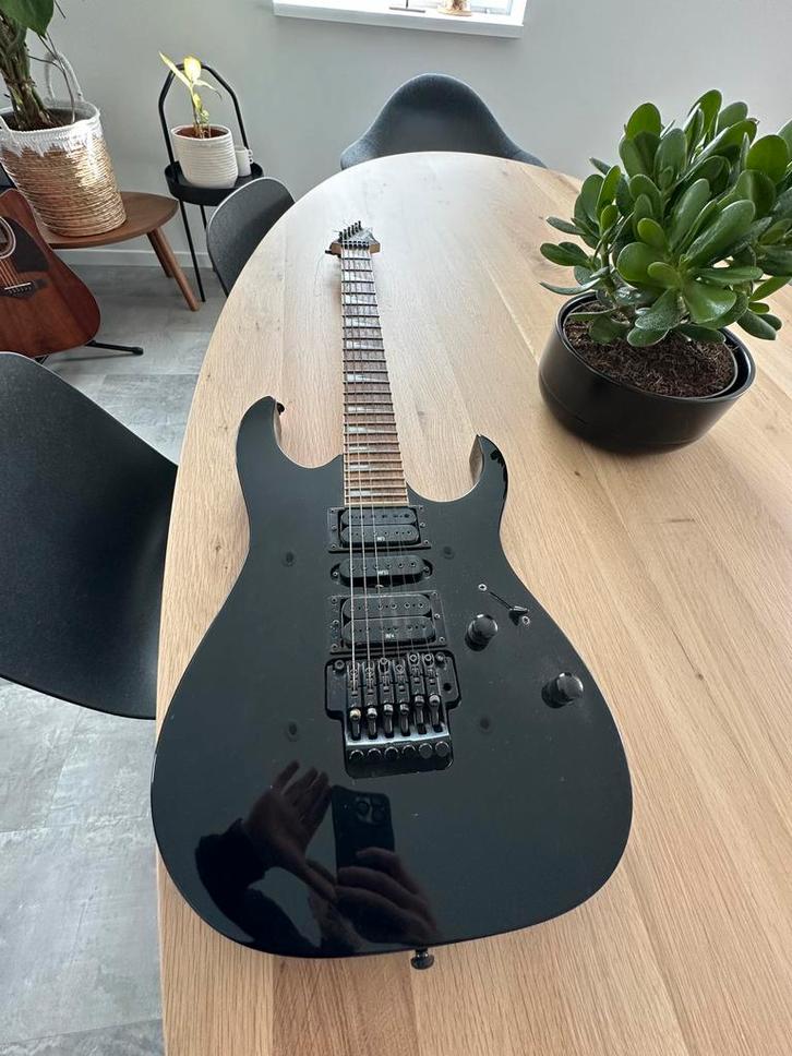Guitare Ibanez RG370DX, Musique & Instruments, Instruments à corde | Guitares | Électriques, Utilisé, Ibanez, Enlèvement