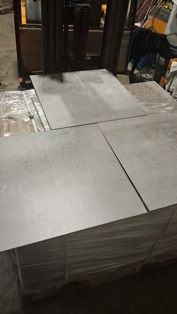 Nieuwe Tegels "convent cemento" 610x610x10.9, Doe-het-zelf en Bouw, Tegels, Ophalen