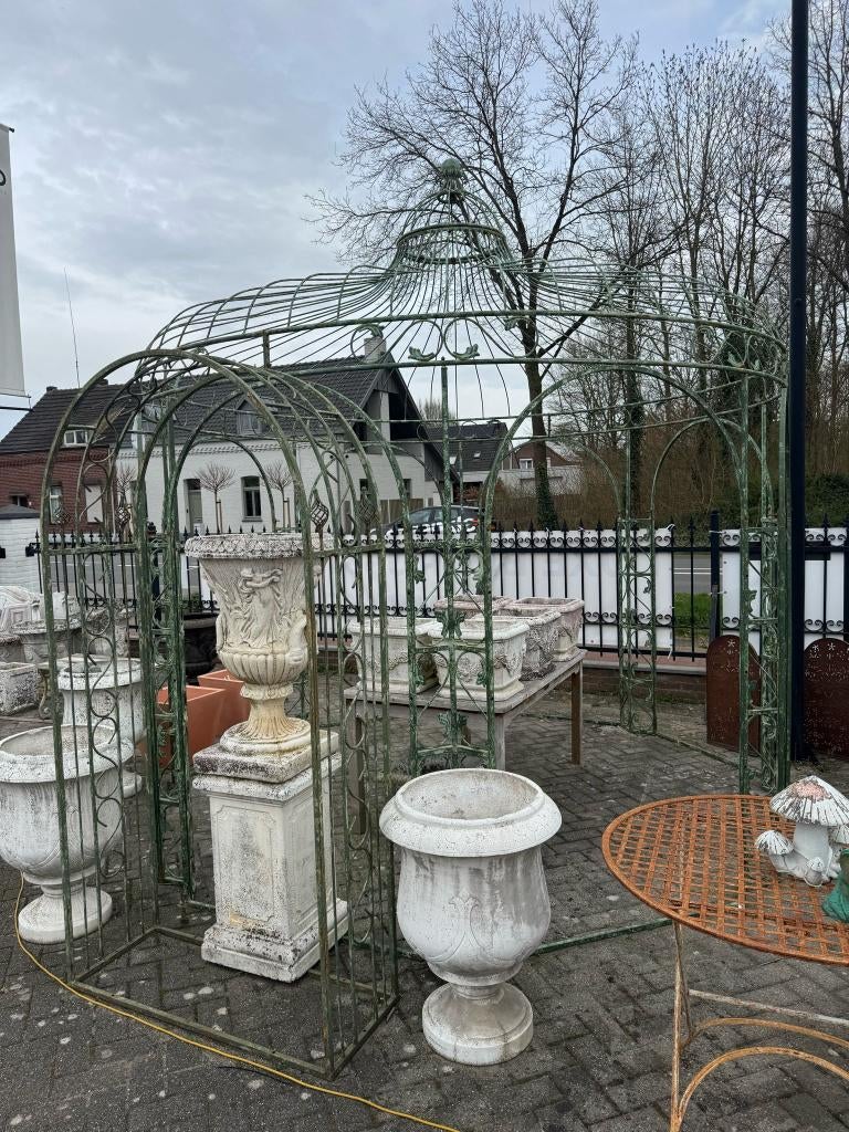 OUDE TUINVAAS van marmercement TOPKWALITEIT VAAS + SOKKEL, Ophalen, Gebruikt