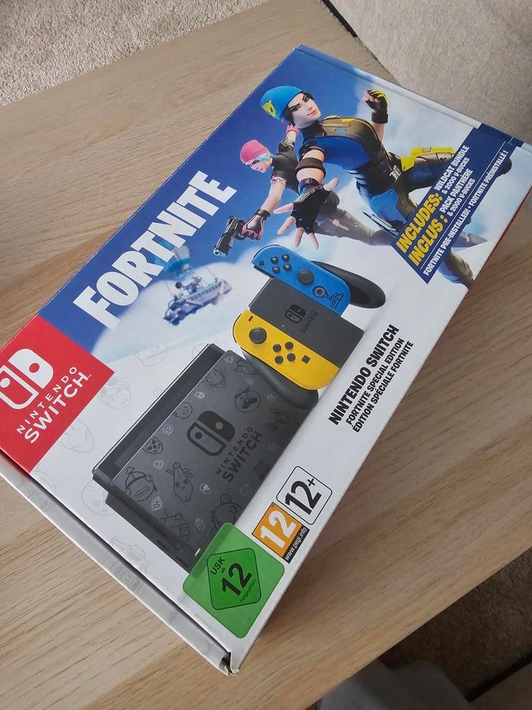 Switch édition Fortnite+10jeux, Enlèvement
