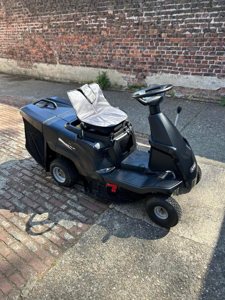 Tracteur tondeuse Alpina by Stiga, Jardin & Terrasse, Enlèvement, Comme neuf