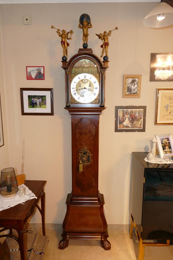 Staande klok in perfecte staat, Ophalen