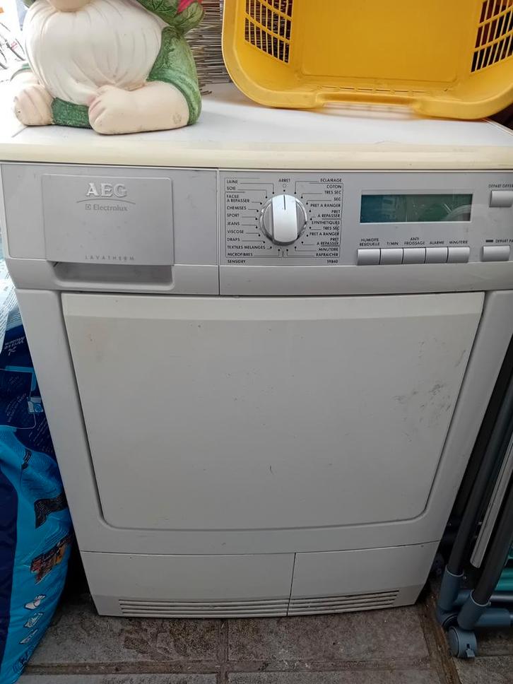 Condensatie droogkast AEG, Elektronische apparatuur, Droogkasten, Anti-kreukfase, Ophalen