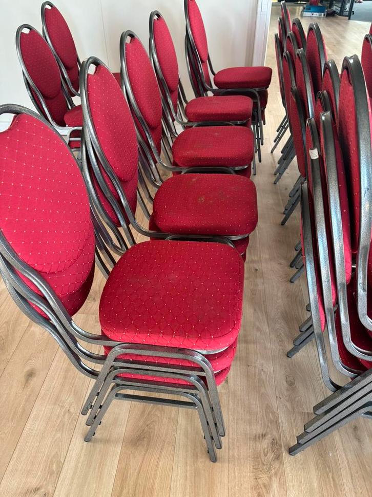 Chaises empilables, Articles professionnels, Horeca | Mobilier & Aménagement, Installation pour bar, Utilisé, Enlèvement