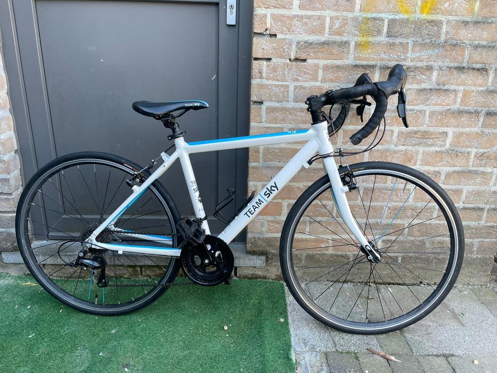 Vélo de route pour enfant Frog Road 70 Team Sky 26 pouces, Vélos & Vélomoteurs, Vélos | Vélos de course, Enlèvement, Comme neuf