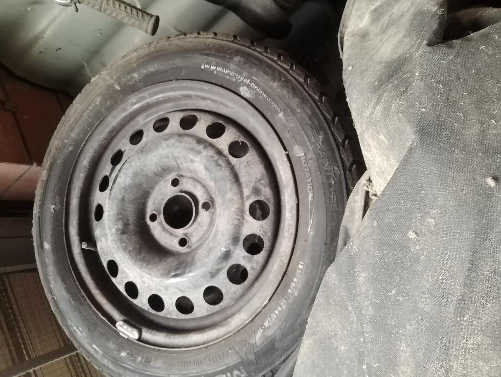 jantes + pneus d'hiver continental, Autos : Pièces & Accessoires, 15 pouces, Pneus et Jantes, Pneus hiver, Véhicule de tourisme