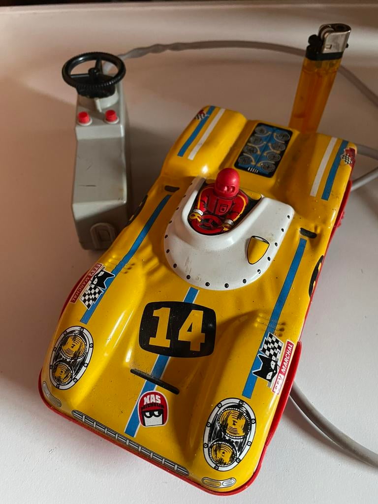 Voiture en tole joustra, Antiquités & Art, Antiquités | Jouets, Enlèvement ou Envoi