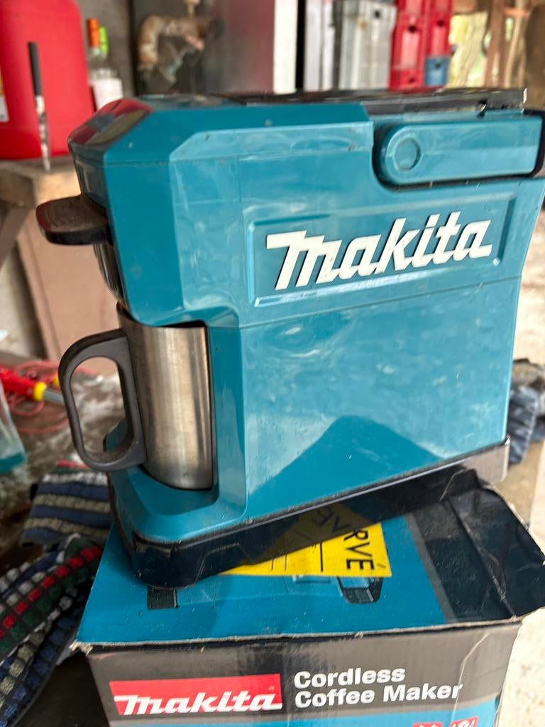 Cafetière Makita, Bricolage & Construction, Outillage | Pièces de machine & Accessoires, Enlèvement, Comme neuf