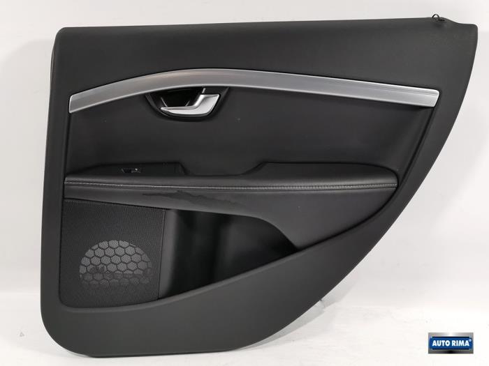 Portierbekleding 4Deurs rechts-achter van een Volvo V70, Gebruikt, -, -, Ophalen of Verzenden