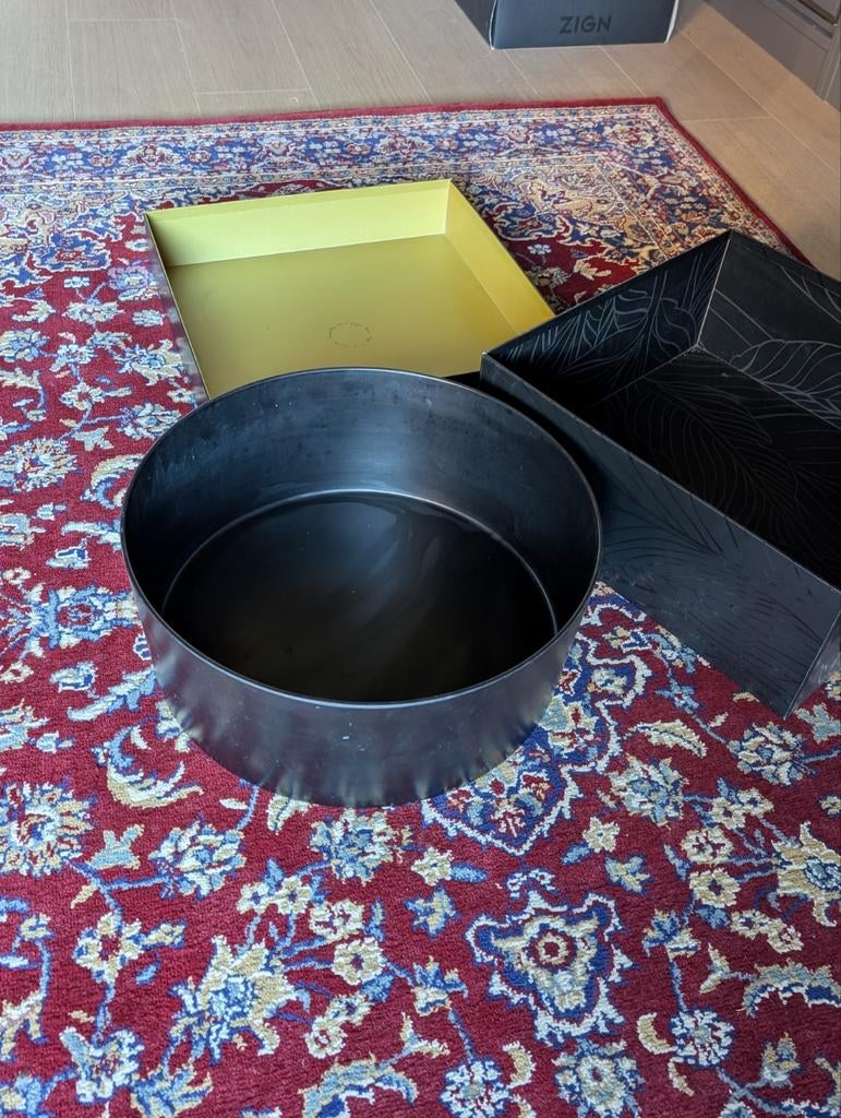 Rainpharma Never Ending Circle

Voetbad en decoratie schaal, Ophalen