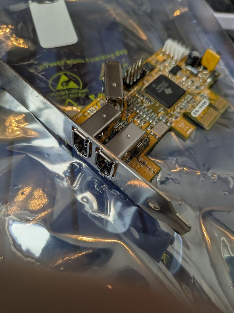EXSYS 1394A Firewire kaart PCIe Texas Instruments EX-16450, Computers en Software, Ophalen of Verzenden, Gebruikt