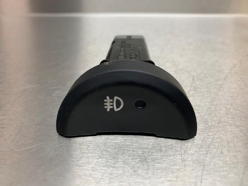 COMMUTATEUR ANTI BROUILLARD Hyundai Accent (|202002962|), Utilisé, Hyundai