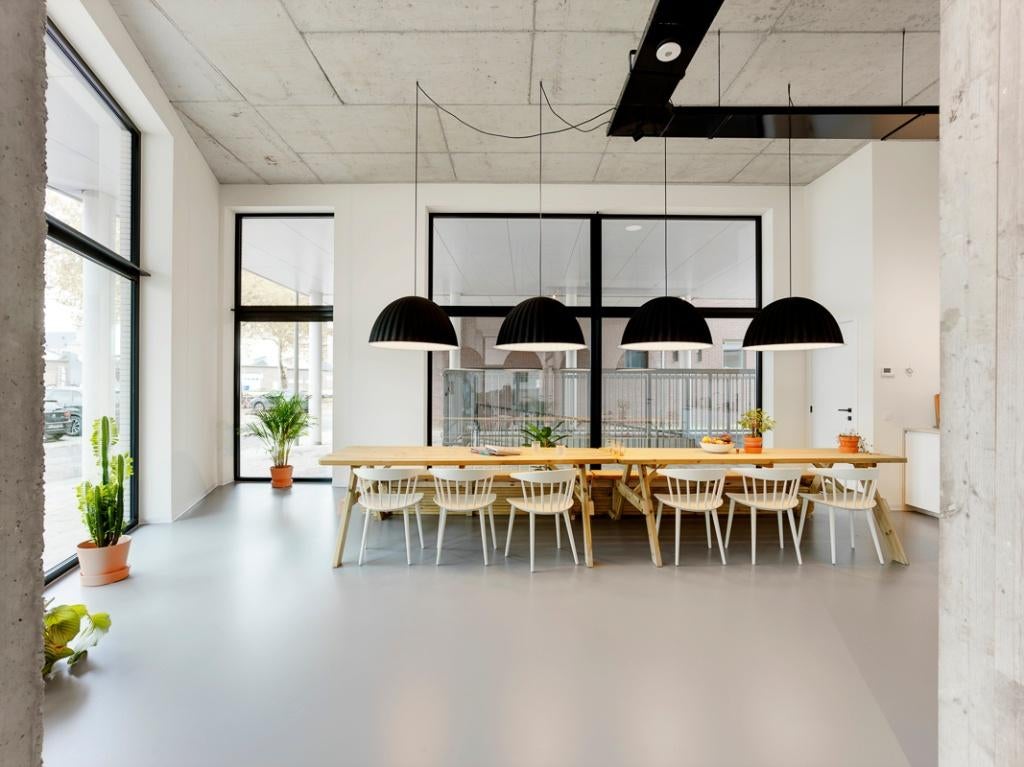 Muuto Unther The Bell – Zwart – Akoestische design hanglamp, Ophalen, Zo goed als nieuw, 75 cm of meer, Modern