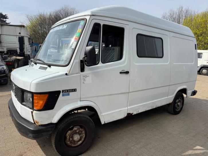Mercedes-Benz 200-serie *208D-FRENCH ORIGINE* (bj 1994), Auto's, Bestelwagens en Lichte vracht, Bedrijf, Te koop, Mercedes-Benz